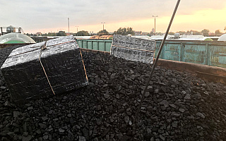 Kontrabanda w składzie węgla w pociągu jadącym z Rosji. Przemyt wykryto dzięki skanerowi
